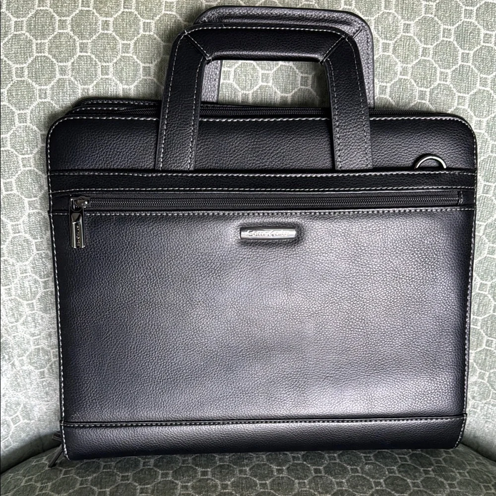 Samsonite Black Briefcase Sleek Professional Design
